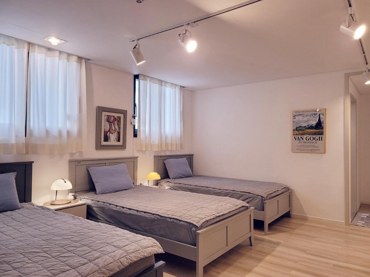 מוקפו Picasso Guesthouse מראה חיצוני תמונה